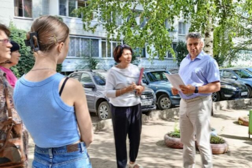 «Единая Россия» помогает воронежцам в решении вопросов благоустройства дворовых территорий