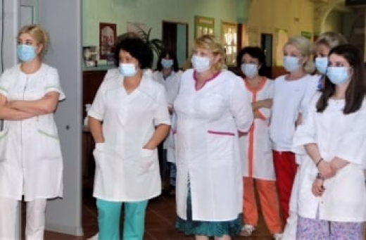 Около 6,5 тысяч медиков в Крыму будут получать специальные ежемесячные надбавки