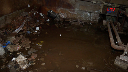 Коммунальный хоррор в Воронеже: фекальные бассейны, плесень и опасная проводка в одном доме