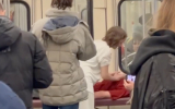 Массаж в московском метро восхитил пользователей сети