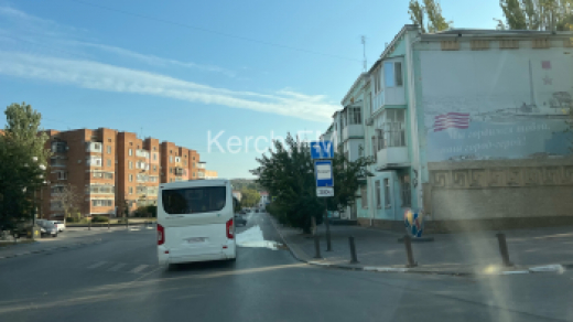 Водоканал две недели не может устранить порыв на Самойленко