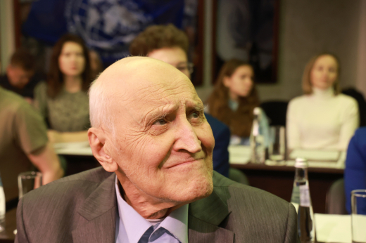 85-летнего телеведущего Дроздова выписали из больницы