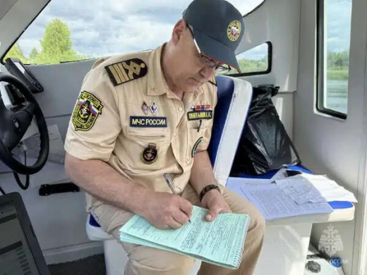 Безопасность на воде: инспекторы ГИМС провели рейд по водоемам Подмосковья