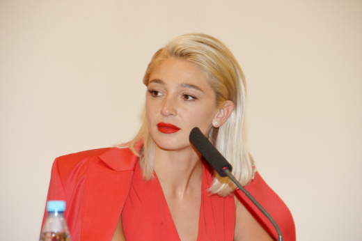 Mash: Ивлеева вышла из бизнеса по производству чипсов и энергетиков Easy Peasy