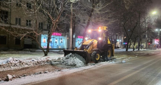 Власти рассказали, сколько снега убрали с улиц Воронежа ночью