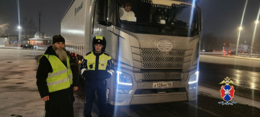 Одинокого паломника обнаружили в метель на трассе «Дон» в Воронежской области