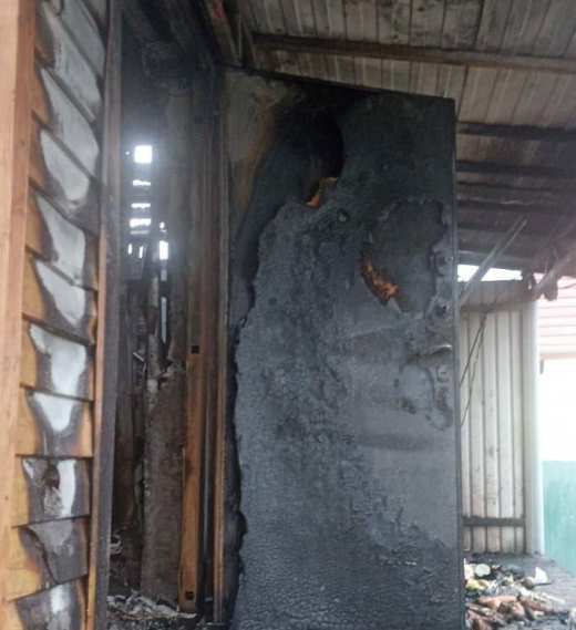 Воронежская семья с 7 детьми осталась без дома после пожара