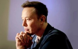Илон Маск вновь стал триллионером на фоне роста акций SpaceX и Tesla
