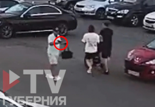 Под Воронежем пешеход открыл стрельбу по машине, которая его не пропустила (ВИДЕО)