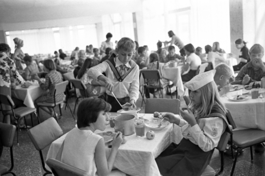 Шеф-повар школьной столовой поделилась воспоминаниями о советских завтраках
