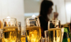 Нарколог дал советы по употреблению алкоголя на новогоднем корпоративе