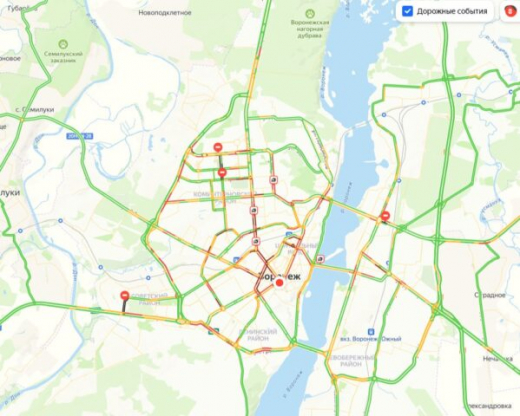 8-балльные пробки сковали Воронеж вечером пятницы