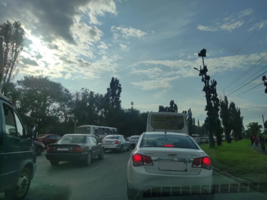 Воронежцы сообщили об ужасном заторе на Лебедева