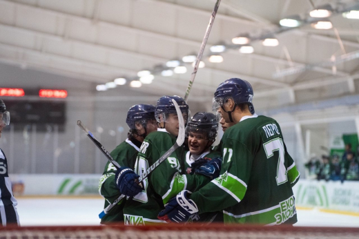 Хоккеисты из Боброва дважды разгромили краснодарскую «Гвардию»