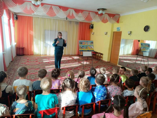 В Кашире прошел урок пожарной безопасности с юными дошколятами