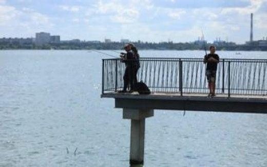 Мэрия Воронежа требует 21 млн рублей с подрядчика Петровской набережной