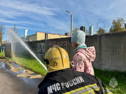 В Балашихе для кадет класса «МЧС России» провели экскурсию в 29 пожарно-спасательную часть