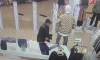 Воронежец стопками воровал одежду в бутиках и попал на видео