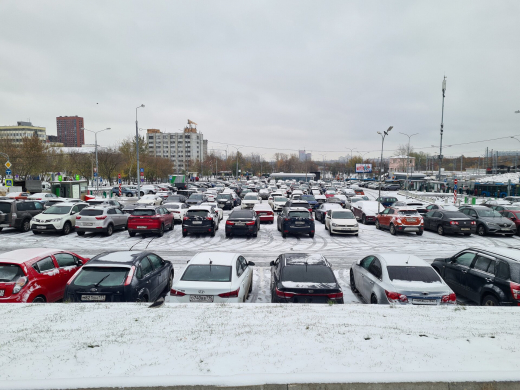 В Москве парковки стали бесплатными до 8 января