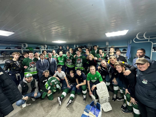 Хоккеисты из Боброва вновь обыграли соперников из Нововоронежа