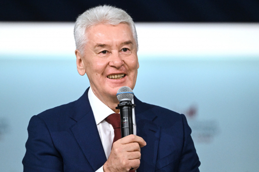 Мэр Москвы Собянин поздравил президента России Путина с днем рождения