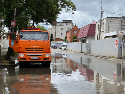 Власти Воронежа назвали улицы, затопленные ливнем