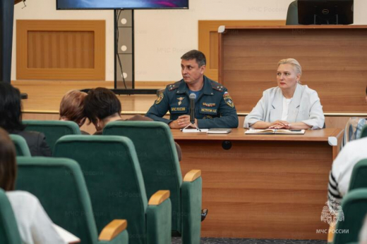 Клинские спасатели разъяснили требования пожарной безопасности на избирательных участках