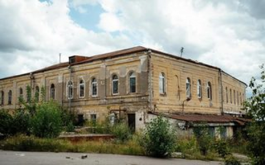 Минкульт ищет подрядчика для восстановления Братского корпуса Знаменского монастыря в Курске за 300 млн рублей