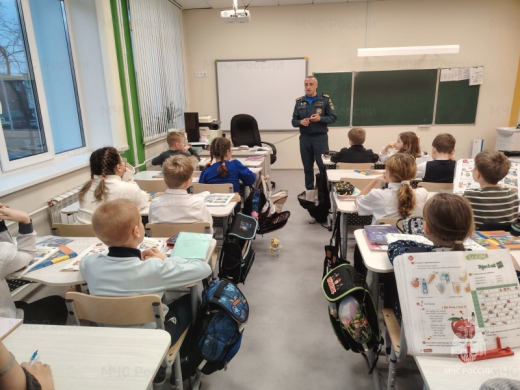 Школьникам Шатуры рассказали о правилах поведения у водоемов в зимний период