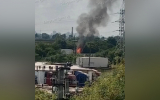 Грузовик с мукой взорвался на выезде из Воронежа: водитель получил сильные ожоги