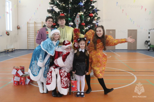 В Главном управлении прошел новогодний праздник для детей сотрудников чрезвычайного ведомства