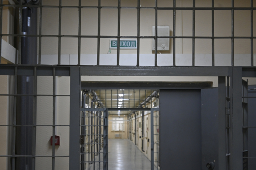В Москве обвиненного в изнасилованиях дочерей мужчину нашли повешенным в тюремной камере
