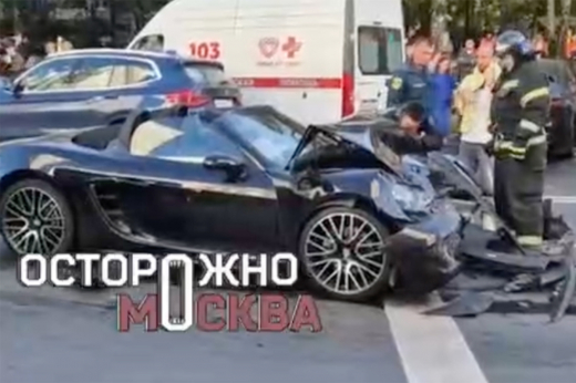 Автомобили марок Infiniti, Porsche и BMW столкнулись на западе Москвы