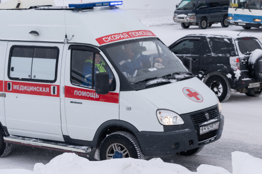 11-летний мальчик погиб, вылетев под колеса авто на ледянке в Подмосковье