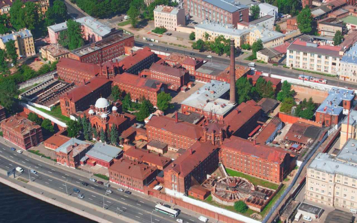 «Кресты» и остров Русский: самые заметные сделки ДОМ.РФ 2025 года