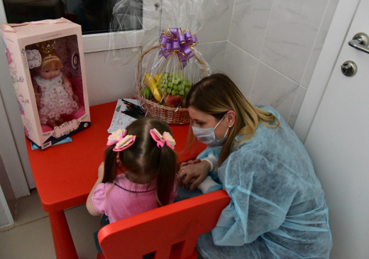 Стала известна судьба девочки, запертой на 3 дня без еды и воды в Воронеже