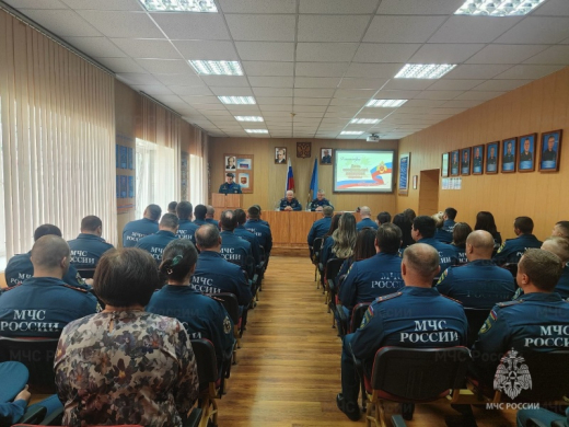 Торжественное собрание, посвященное празднованию 78-ой годовщины со Дня образования специальной пожарной охраны России