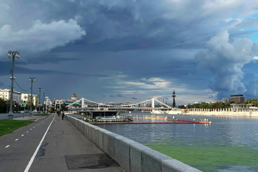 В Москве-реке в районе Кунцево нашли тело мужчины