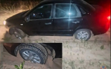 Автомобилист доверился ночью навигатору, очутился в лесу и застрял в песках в Воронежской области