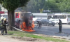 Операция по спасению горящей машины попала на видео в Воронеже