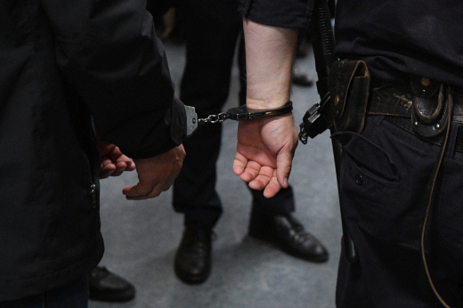 Гражданина США задержали в Москве за появление во дворе пьяным без одежды