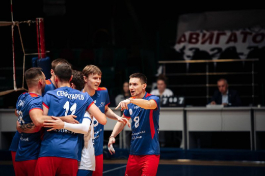Воронежские волейболисты обыграли лидера сезона