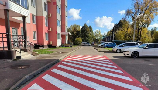 В Волоколамске создают условия для беспрепятственного подъезда пожарной техники к жилым домам
