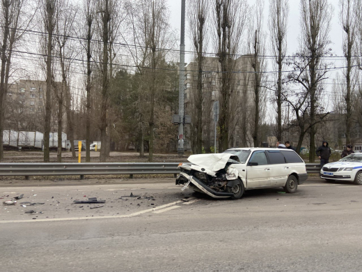 Въезд в Воронеж сковала пробка из-за ДТП