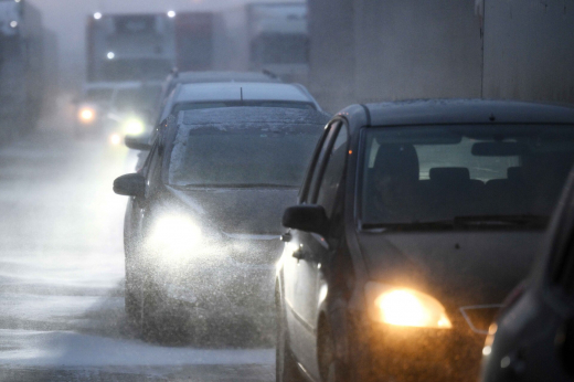 Минтранс Подмосковья призвал водителей придерживаться «зимней манеры» вождения