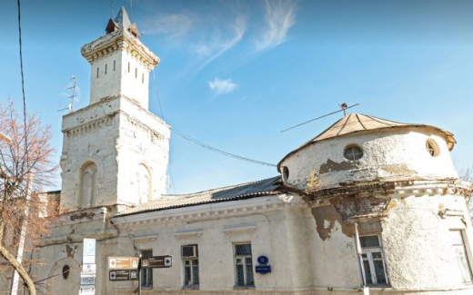 Двухсотлетнюю пожарную каланчу в Воронеже выставили на продажу