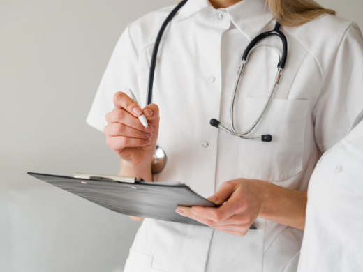 Воронежцы смогут записаться к врачам с помощью мессенджера MAX