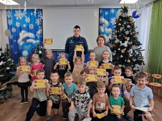 Юным жителям Ступина рассказывают об опасности игр с огнем