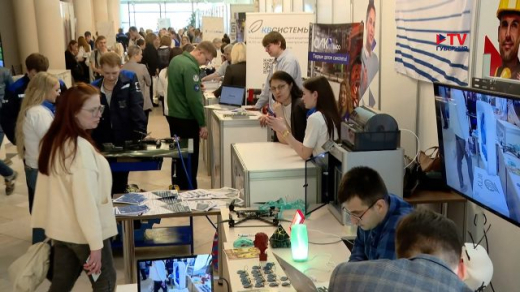 Ради денег или по любви: ярмарка вакансий показала, какие зарплаты нужны воронежцам