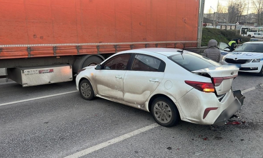 Массовое ДТП с грузовиком спровоцировало огромную пробку в Воронеже